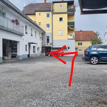 Mit 2 Betten Inklusive Gratis Parkplatz *